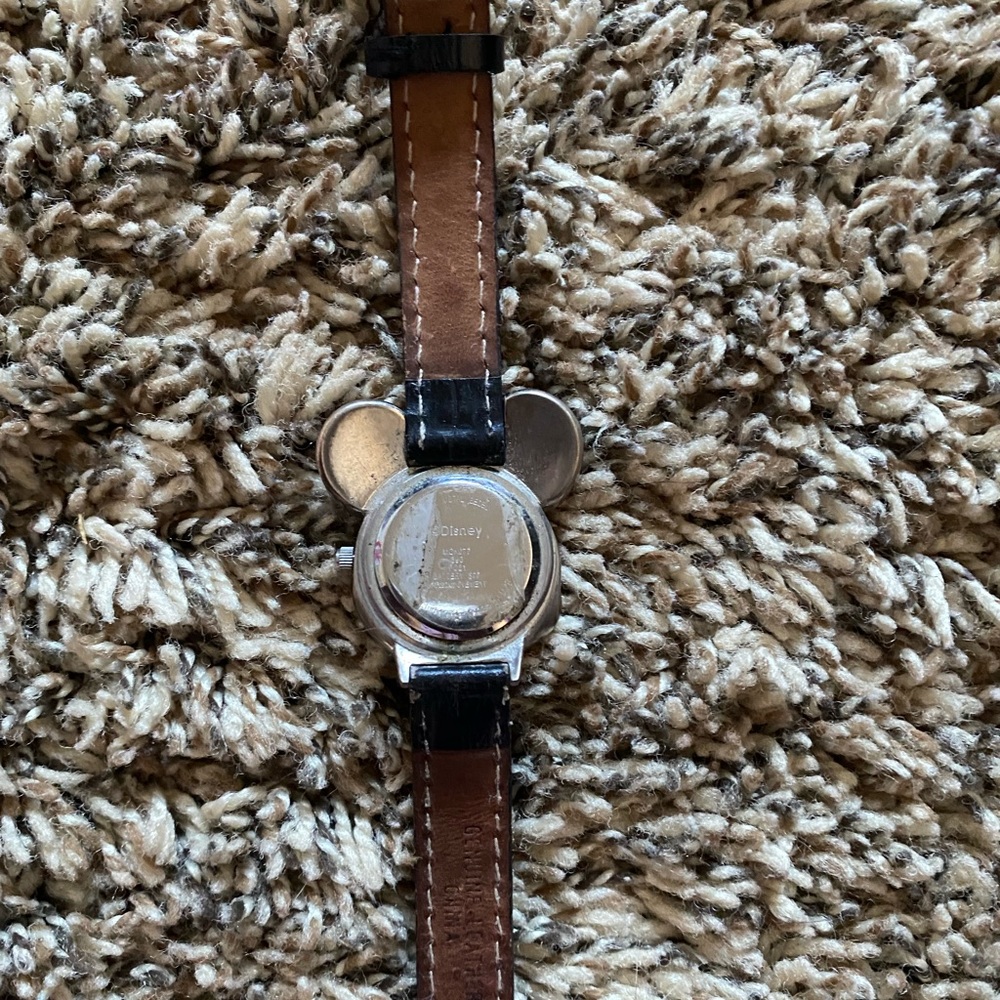 Leather Mickey Mouse Watch - Picture 4 of 4